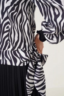 Women's Zebra Patterned Side Tie Suit 100342659