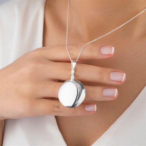 Round Perfume Bottle Silver Necklace 100349906