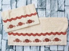 Land of Dowry Mira Embroidered Dowery Towel Cream 100330184
