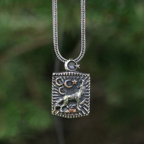 Necklace - Three Dimensional Gray Wolf Patterned Silver Necklace 100348294 - Turkey