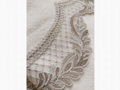 Dowry Land Leyal Embroidered Dowery Towel Cream 100344839