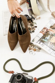 Busy Khaki Suede Heeled Shoes 100343014