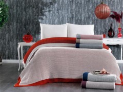 Blanket Sets -  بطانية تريكو كريم أحمر 100331274 - Turkey