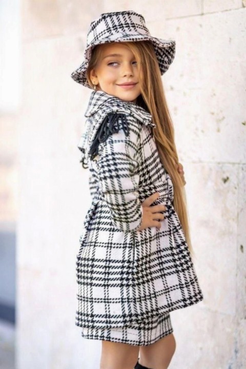 Girl's Shoulder Drawstring Crowbar Coat Hat And Socks Black-White Skirt Suit 100327305