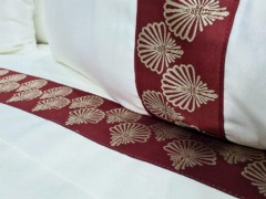 Dowry Land Hazal Cotton Satin Duvet Cover Set Cream Claret Red 100331834
