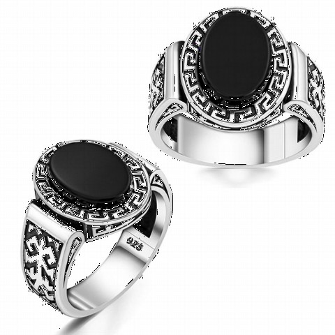 Labyrinth Patterned Onyx Stone Silver Ring 100350230