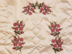 Pink Daisy Embroidered Satin Prayer Rug 100257568