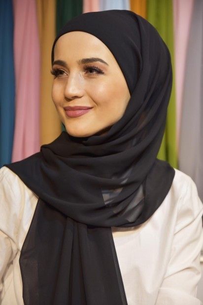 Woman Bonnet & Hijab - شال بونيه عملي جاهز أسود - Turkey