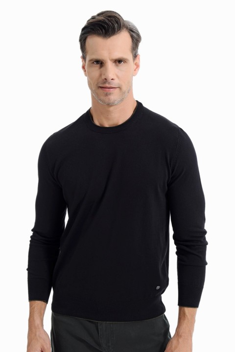 Men Clothing - Men Black Basic Dynamic Fit Crew Neck Knitwear Sweater 100345065 - Turkey