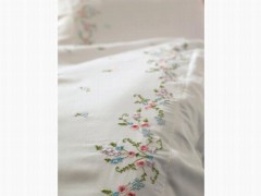 Nile Embroidered Cotton Satin Duvet Cover Set Cream Plum 100344782