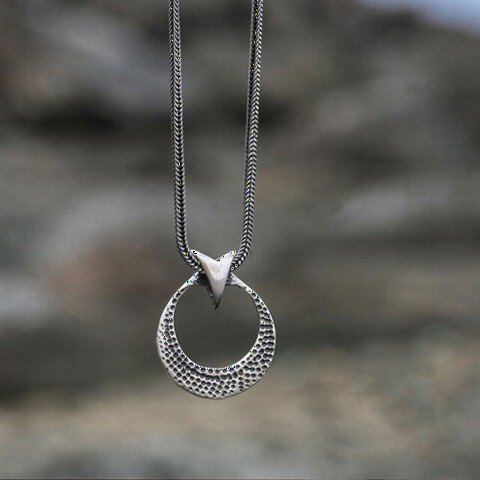 Self Patterned Moon Star Motif Silver Necklace 100348275
