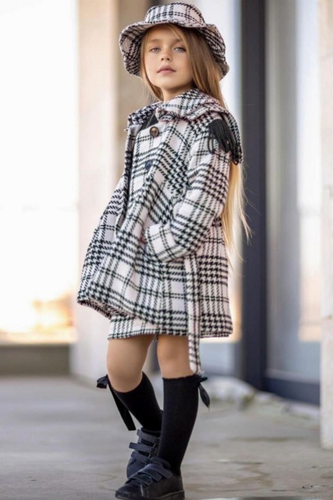 Girl's Shoulder Drawstring Crowbar Coat Hat And Socks Black-White Skirt Suit 100327305