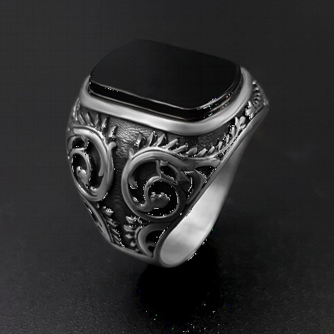 Onyx Stone Pen Embroidered Silver Ring 100350221