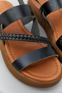 Lidie Black Leather Sandals 100343420