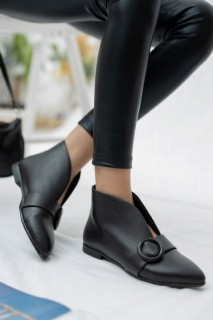 Loose Black Boots 100342946