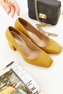 Liona Mustard Suede Heeled Shoes 100343149