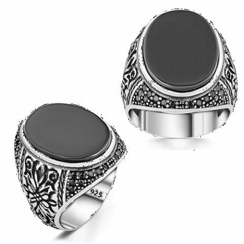 Onyx Silver Ring Embellished with Micro Stones 100350290