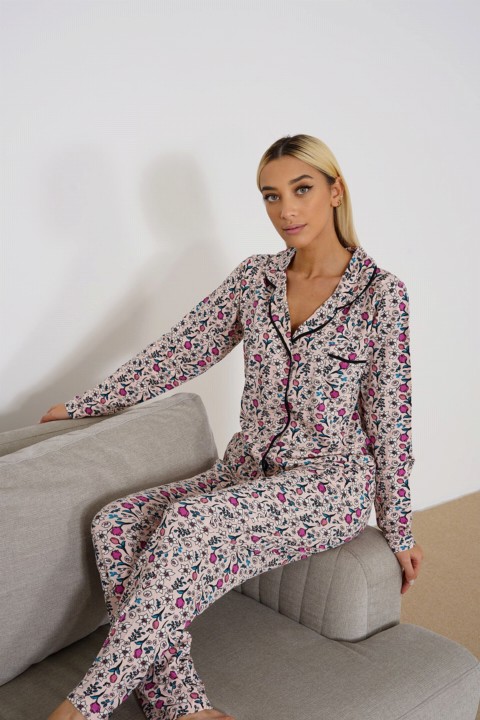 Pajamas - Women's Front Buttoned Floral Patterned Pajamas Set 100325437 - Turkey